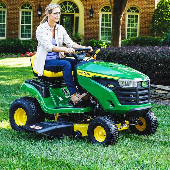 John Deere S100 42 in. 17.5 HP GAS Hydrostatic Riding Lawn Tractor - YardForce Supply